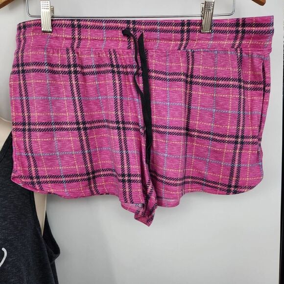 Secret Treasures Intimate's 2 Pc Sleepwear Tank & Shorts Pockets - Picture 5 of 10